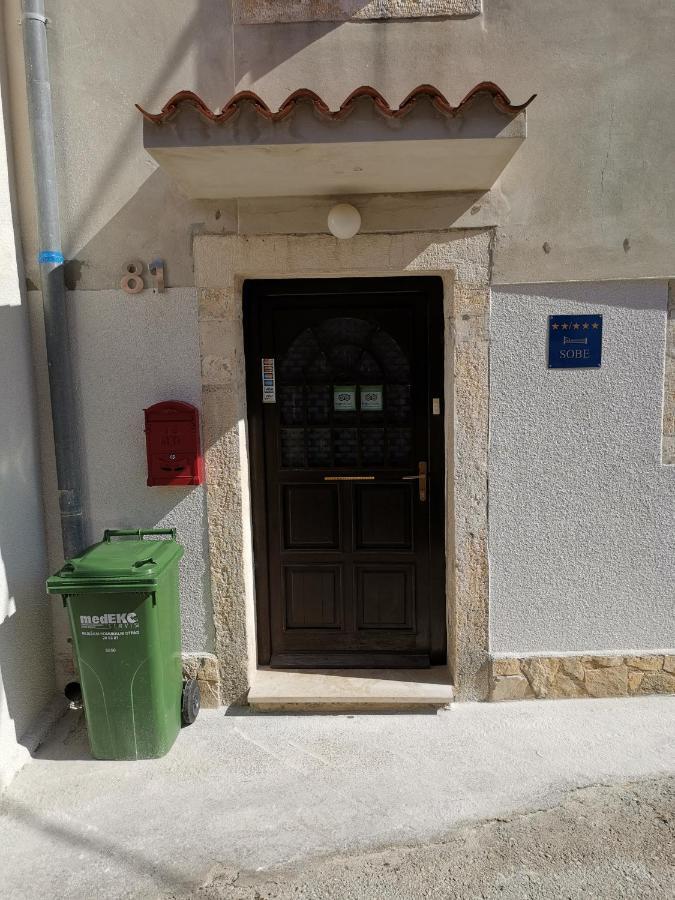 Guest House Accommodation Rupine بريمونتيرا المظهر الخارجي الصورة